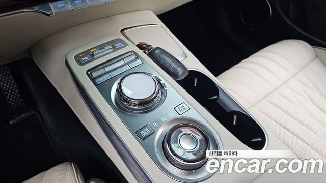 Genesis GV70, 2024 9