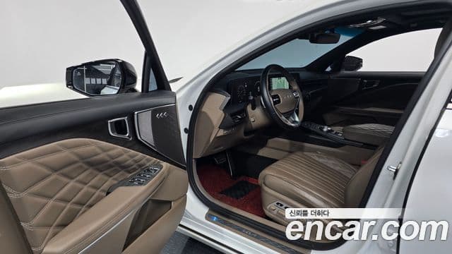 Kia K8 Signature, 2022 10