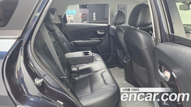 Kia Niro Noblesse, 2018 12