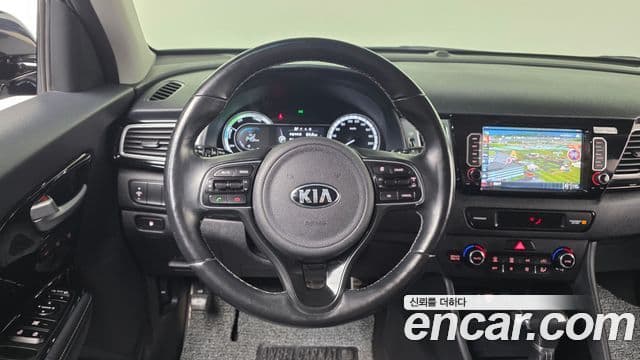 Kia Niro Noblesse, 2018 13