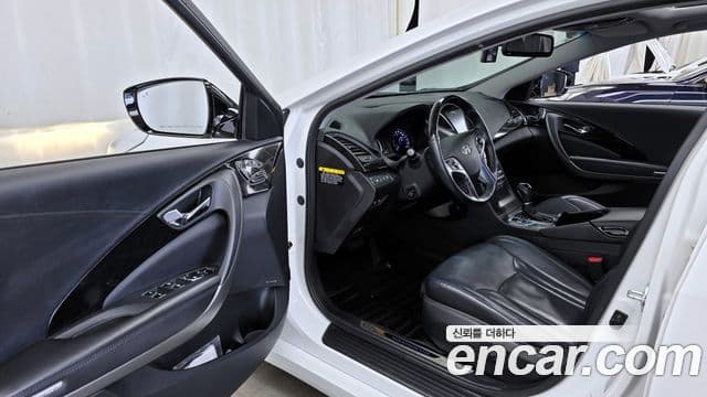 Hyundai Grandeur HG гибрид Premium, 2016 10