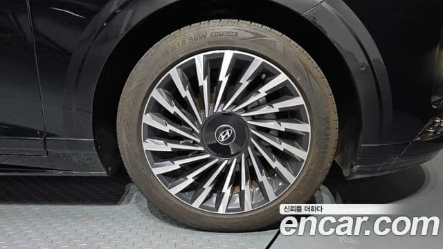 Hyundai Grandeur гибрид (GN7) Calligraphy, 2023 все фото