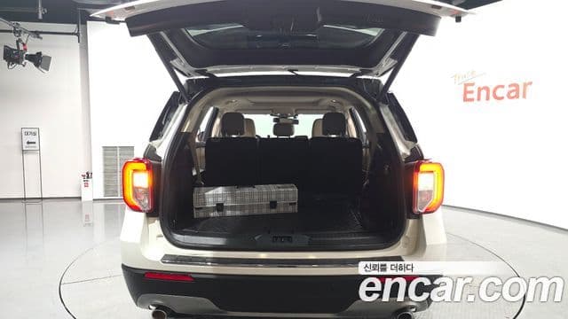Ford Explorer 6세대 2.3 Limited 4WD, 2020 20