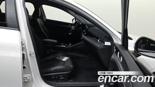 Kia K5 3세대 Prestige, 2022 11