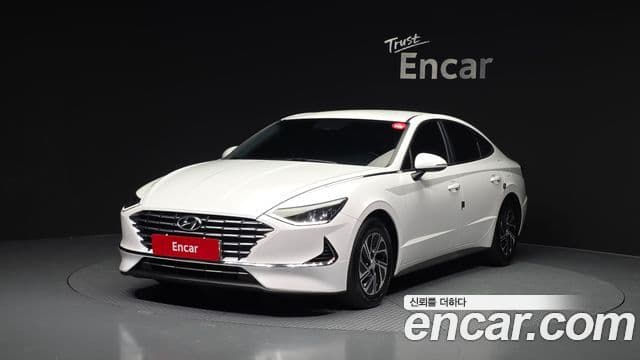 Hyundai Sonata гибрид (DN8) Modern, 2022 1