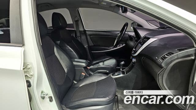 Hyundai Accent(новый кузов / новое поколение) 1.6 GDI Blue Saver, 2015 10