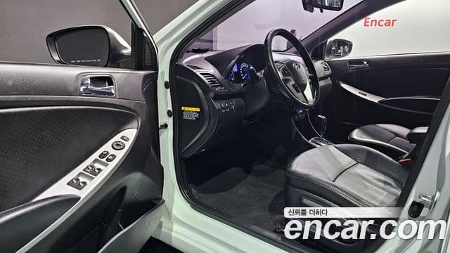 Hyundai Accent(новый кузов / новое поколение) 1.6 GDI Blue Saver, 2015 11