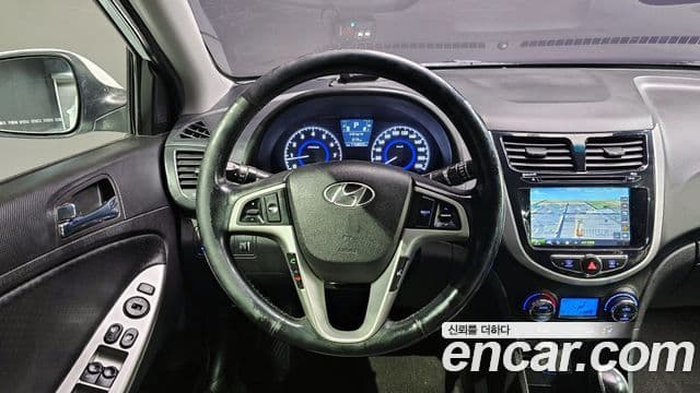 Hyundai Accent(новый кузов / новое поколение) 1.6 GDI Blue Saver, 2015 13