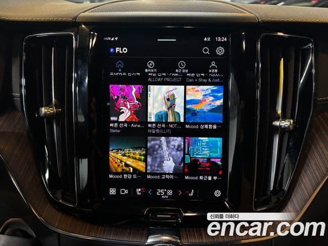 Volvo XC60 2세대 B5 Inscription, 2022 11