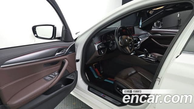 BMW 5시리즈 (G30) 523d M Sport, 2023 10