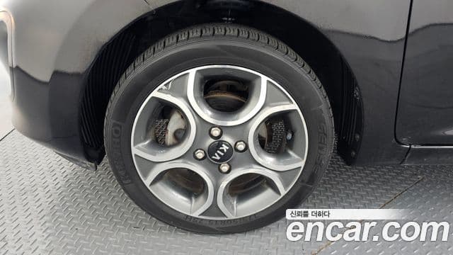 Kia All New Morning Luxury, 2015 все фото