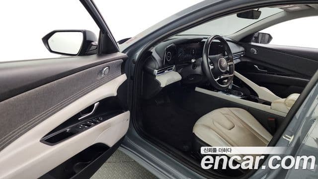 Hyundai Avante (CN7) Inspiration, 2021 10