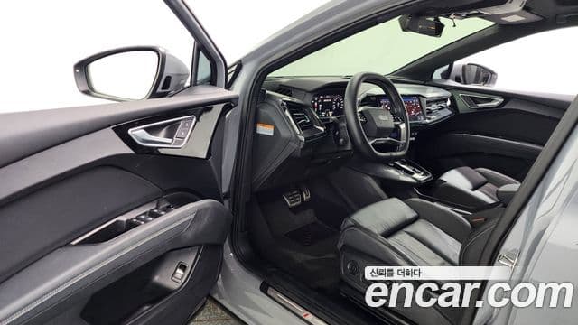 Audi Q4 e-Tron (F4) 40 Premium Sportback, 2022 10