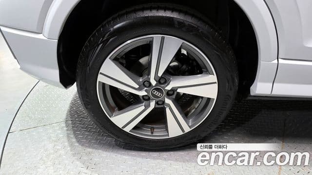 Audi Q2 Premium, 2023 все фото