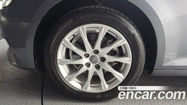 Audi A4 (B9), 2018 все фото