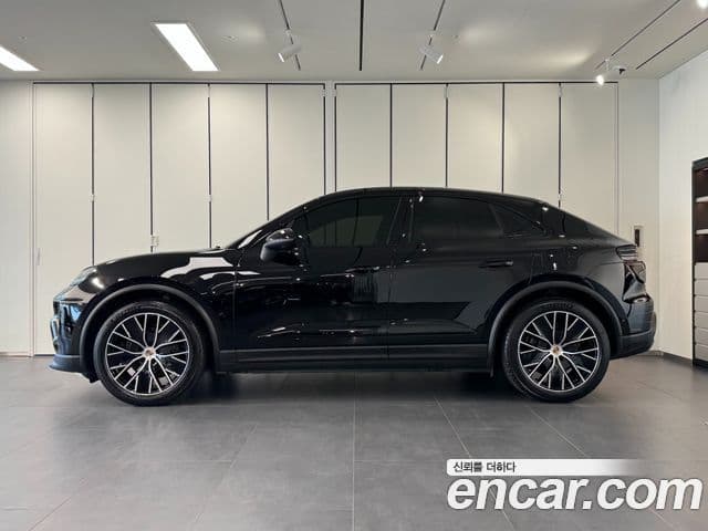 Porsche Macan EV базовый 4, 2025 6