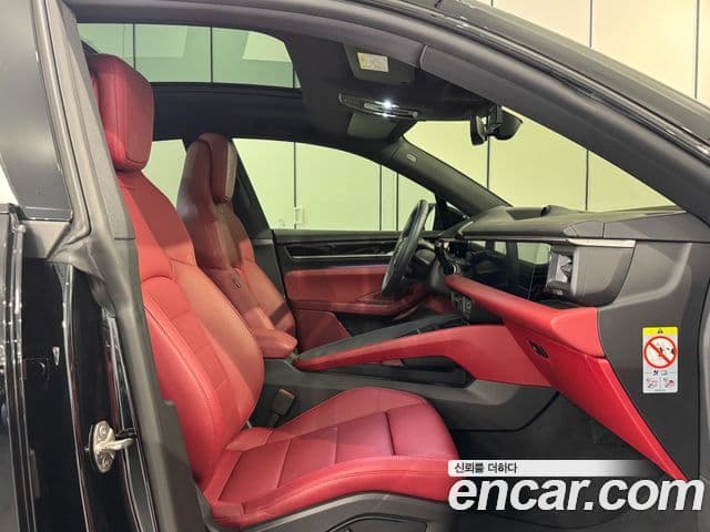 Porsche Macan EV базовый 4, 2025 7