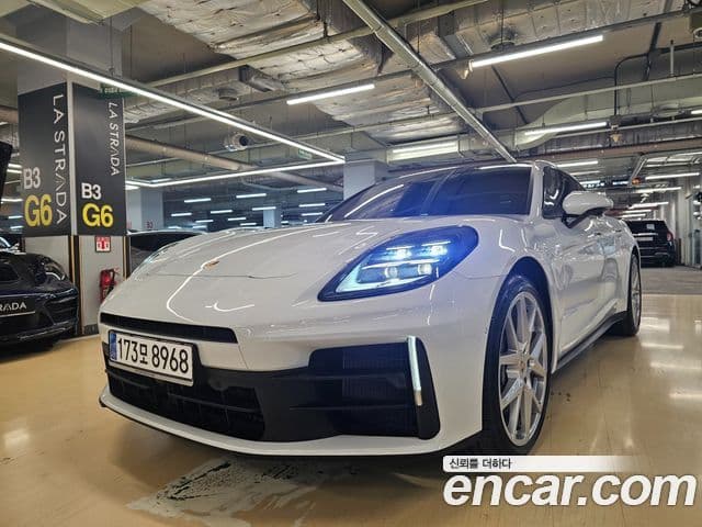 Porsche Panamera (976)