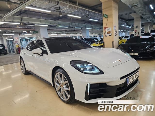 Porsche Panamera (976), 2024 3