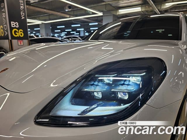 Porsche Panamera (976), 2024 4