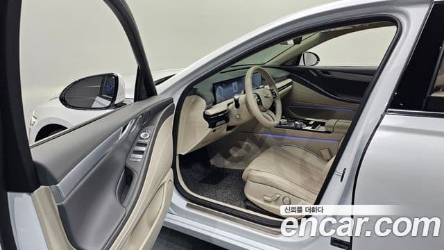 Genesis G80 (RG3) бензин 2.5 турбо 2WD, 2025 10