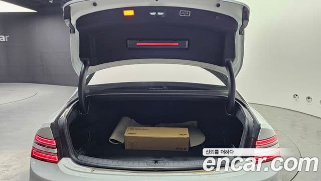 Genesis G80 (RG3) бензин 2.5 турбо 2WD, 2025 20