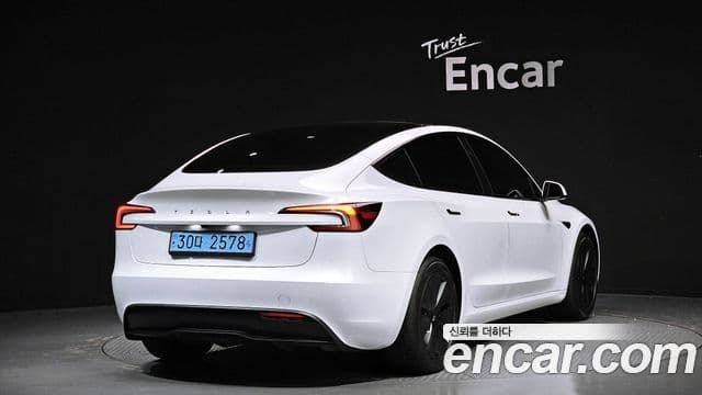 Tesla модель 3, 2024 2