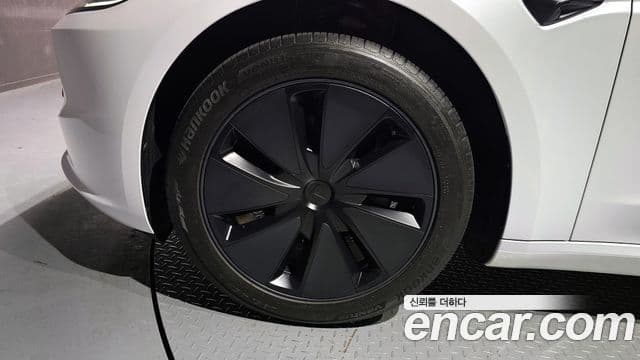 Tesla модель 3, 2024 все фото