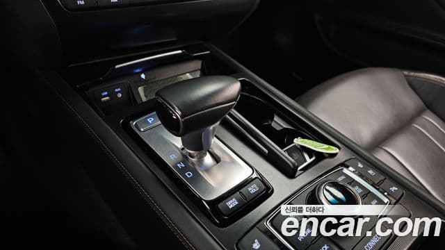 Genesis G80 Sport, 2018 9