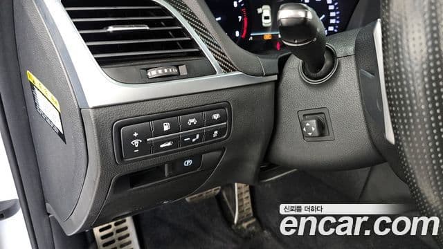 Genesis G80 Sport, 2018 16