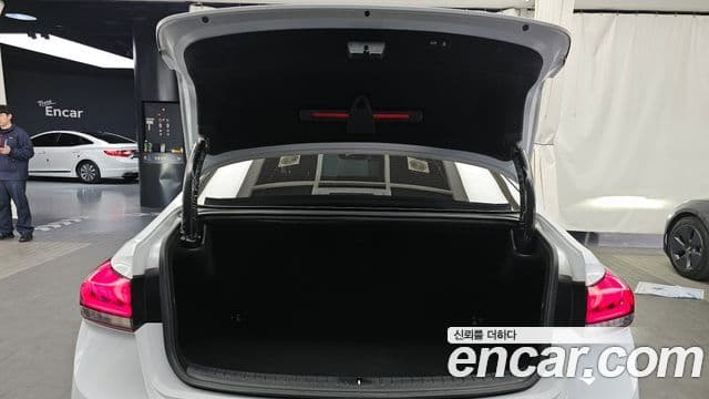 Genesis G80 Sport, 2018 20