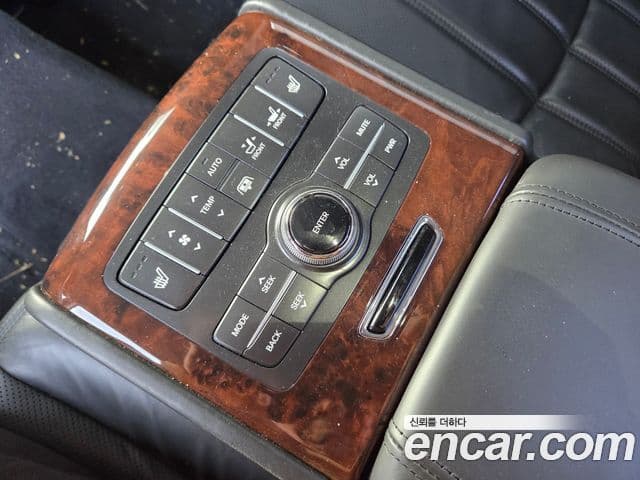 Hyundai Equus(новый кузов / новое поколение) Modern, 2010 19