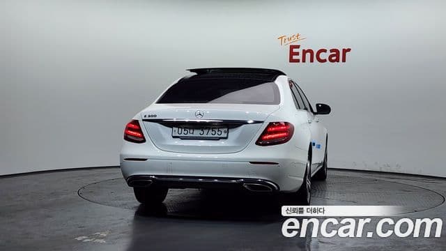 Mercedes-Benz E-класс W213 Avantgarde, 2019 4