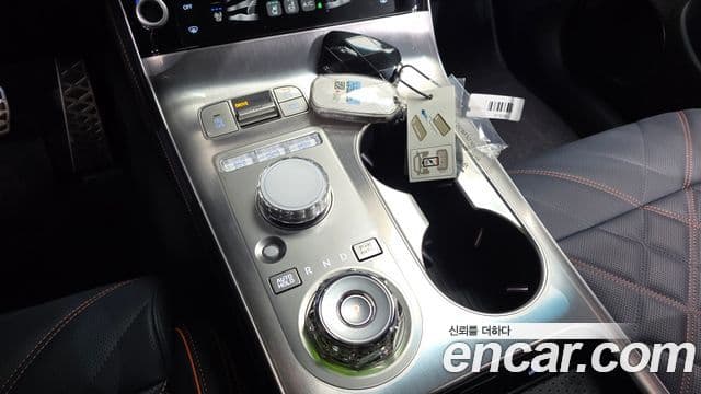 Genesis GV70, 2025 9