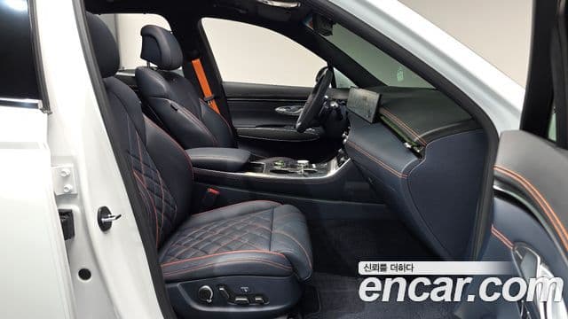 Genesis GV70, 2025 10