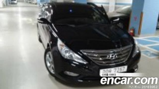 Hyundai YF Sonata топовая версия, 2010 20