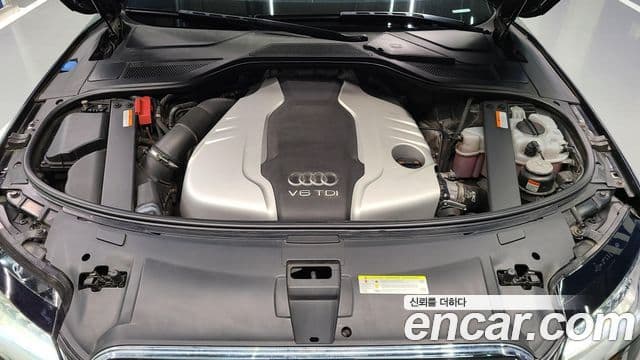 Audi New A8 D4, 2013 8