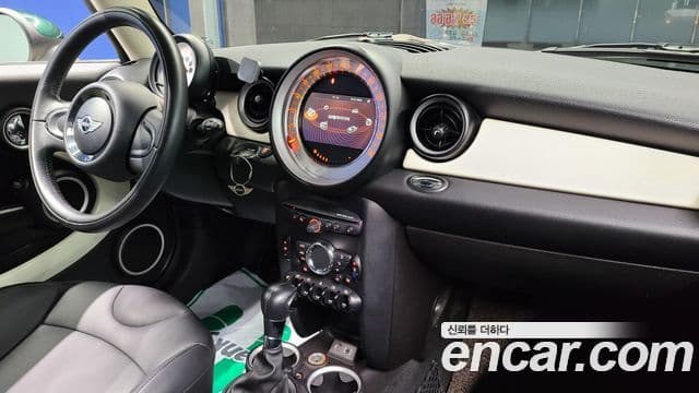 Mini Cooper 클럽맨 1세대, 2013 11