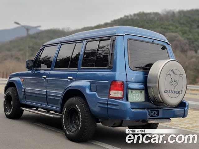 Hyundai 갤로퍼 2 9인승 V6 LPG, 1998 4