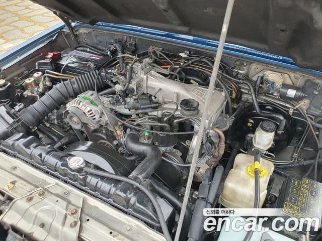 Hyundai 갤로퍼 2 9인승 V6 LPG, 1998 18