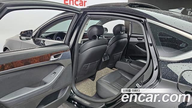 Hyundai Genesis DH Modern, 2016 19