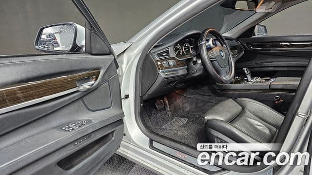 BMW 7시리즈 (F01) 750Li xDrive, 2011 13