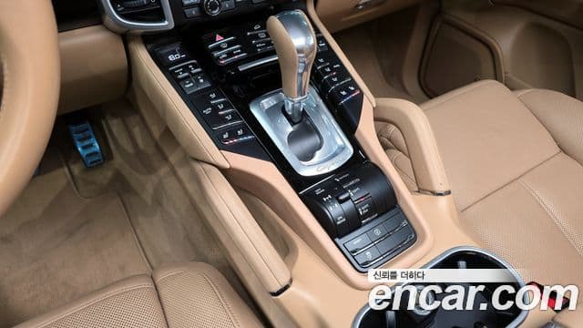 Porsche New Cayenne 958, 2015 9