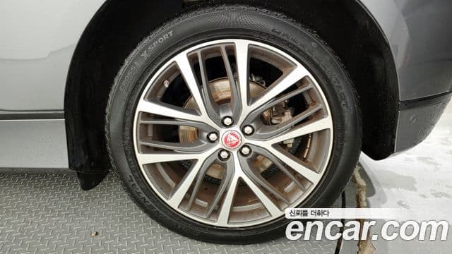 Jaguar I-PACE EV400 first Edition, 2019 все фото