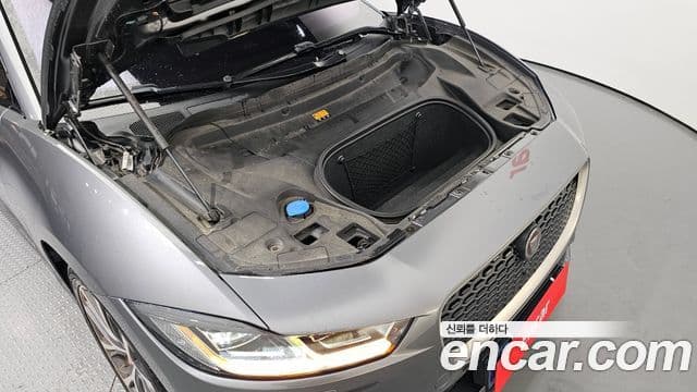 Jaguar I-PACE EV400 first Edition, 2019 6