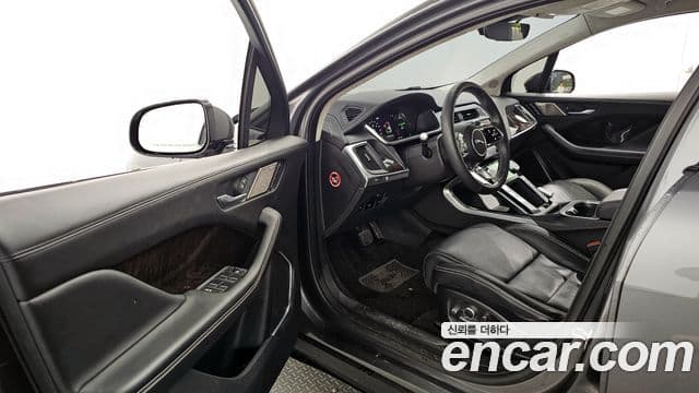 Jaguar I-PACE EV400 first Edition, 2019 10