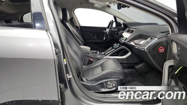 Jaguar I-PACE EV400 first Edition, 2019 11