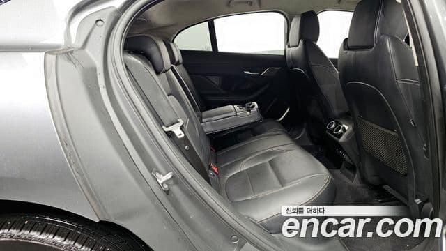 Jaguar I-PACE EV400 first Edition, 2019 12