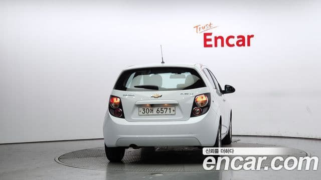 Chevrolet(GM대우) 아베오 хэтчбек стандартная версия, 2012 4
