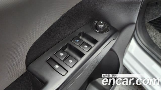 Chevrolet(GM대우) 아베오 хэтчбек стандартная версия, 2012 14